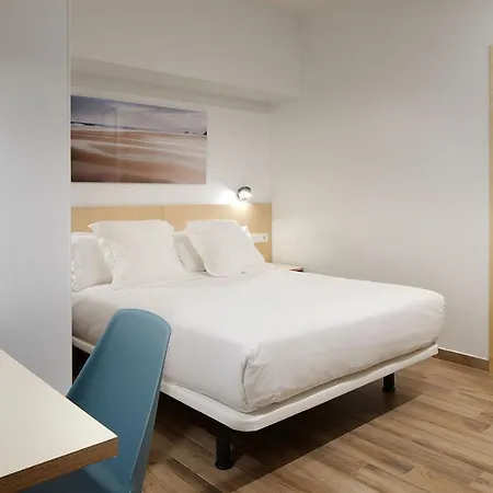 Isaga Apartment *